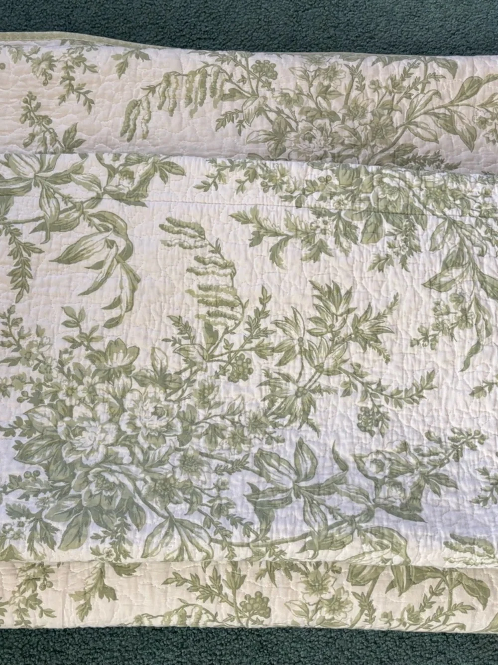 Green Floral Quilt with Matching Sham - Picture 7 of 8